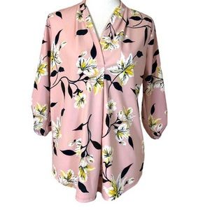 Pink Floral V-Neck Top with 3/4 Sleeves